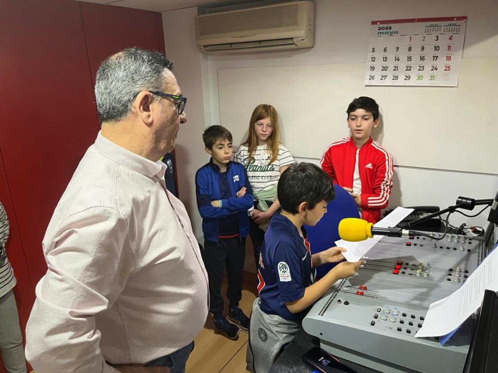 radio ceip felix grande 27