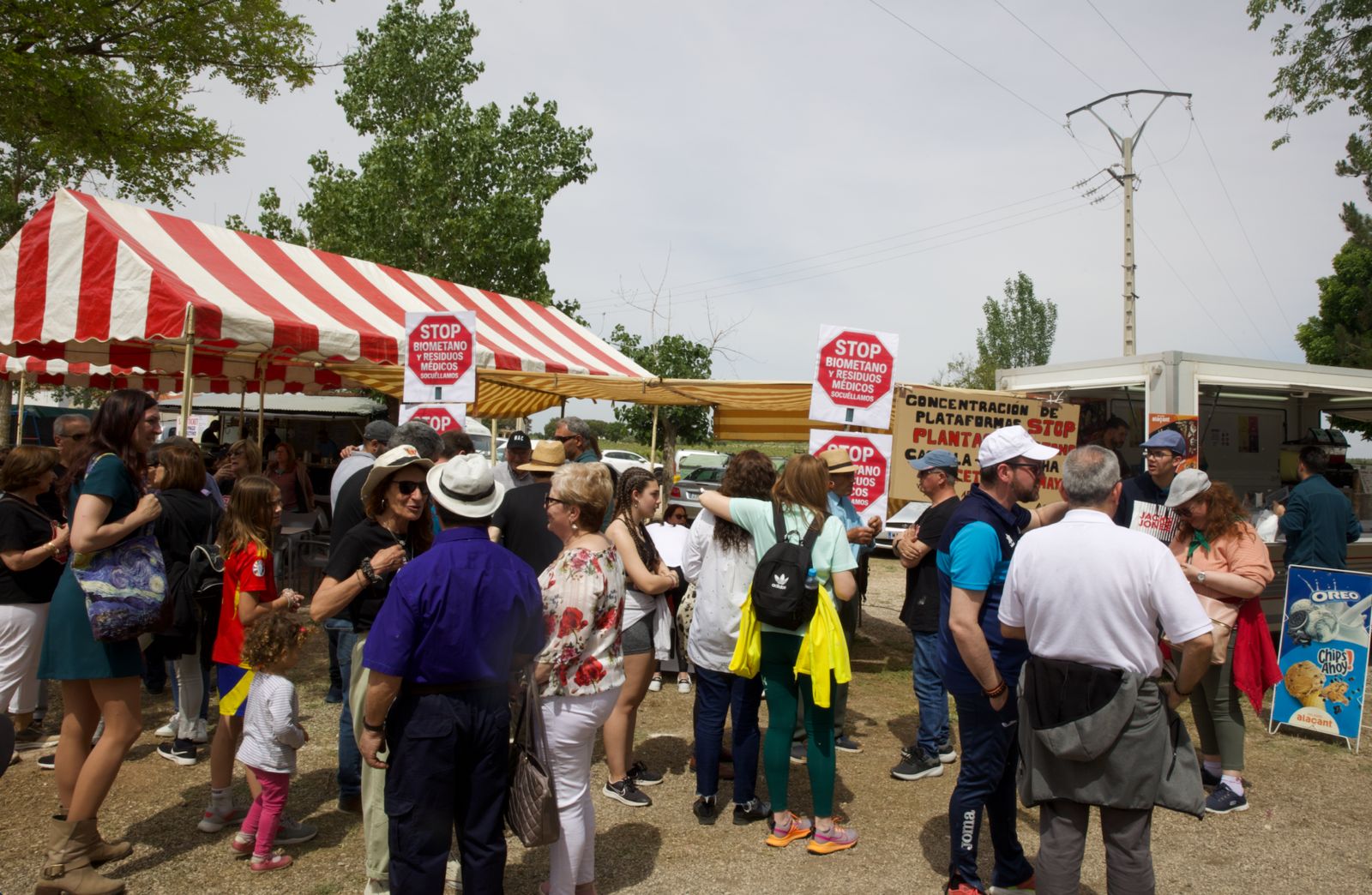 Gran respuesta vecinal en la jornada informativa de la Plataforma STOP BIOMETANO y RESIDUOS MÉDICOS en la Romería de San Isidro de Socuéllamos