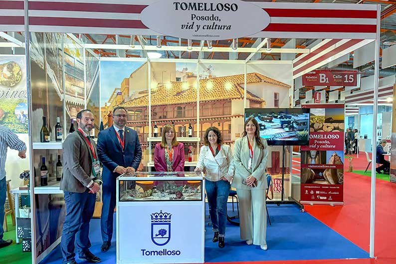 tomellosopresentefenavin 1