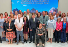 Valverde agradece el trabajo y esfuerzo de los empleados de la Diputación de Ciudad Real jubilados en el año 2022