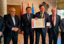 Valverde recibe la Medalla de Oro al Mérito Profesional Individual con Distintivo Rojo del Consejo General de Relaciones Industriales y Licenciados en Ciencias del Trabajo