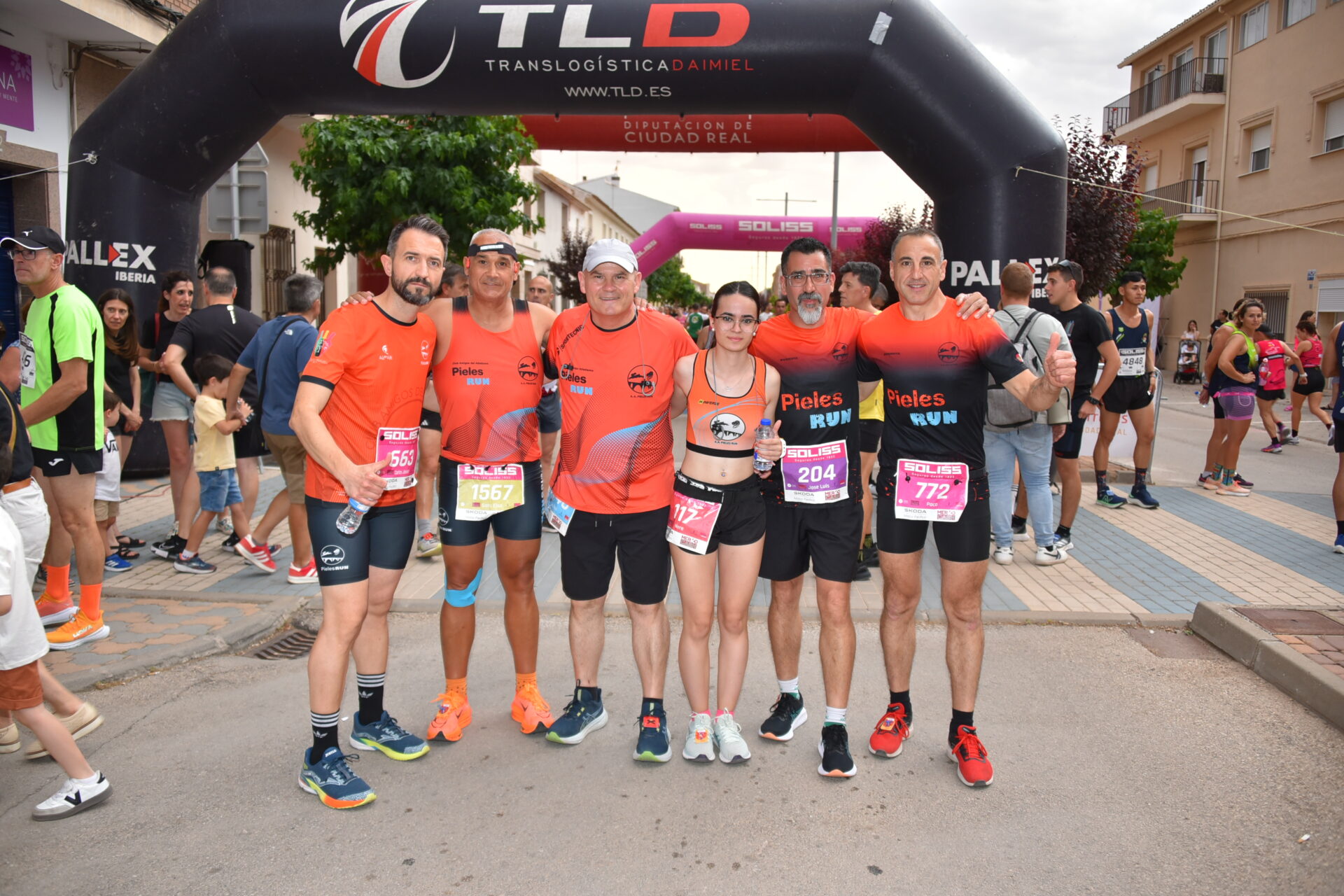 Los Pieles Run brillan bajo las luces de Socuéllamos