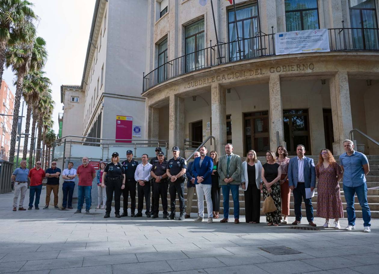 Adrián Fernández destaca la necesidad de ofrecer una respuesta contundente frente a la violencia de género