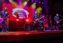 “Café Quijano” y la artista de la tierra Eva María inauguran con gran éxito en Puerto Lápice el ciclo de conciertos solidarios de la Diputación de Ciudad Real con más de 2.500 espectadores