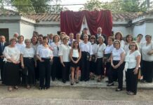 La Coral Lux Aeterna brilla en la procesión del Corpus Christi