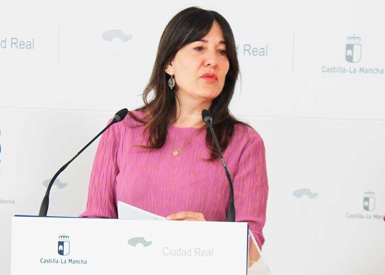 Blanca Fernández destaca el dato “espectacular” de paro en la provincia de Ciudad Real tras bajar por primera vez de 33.000 desempleados en 17 años