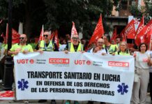 Alrededor de 500 trabajadores y trabajadoras del transporte sanitario de CLM se manifiestan en Toledo para exigir condiciones dignas