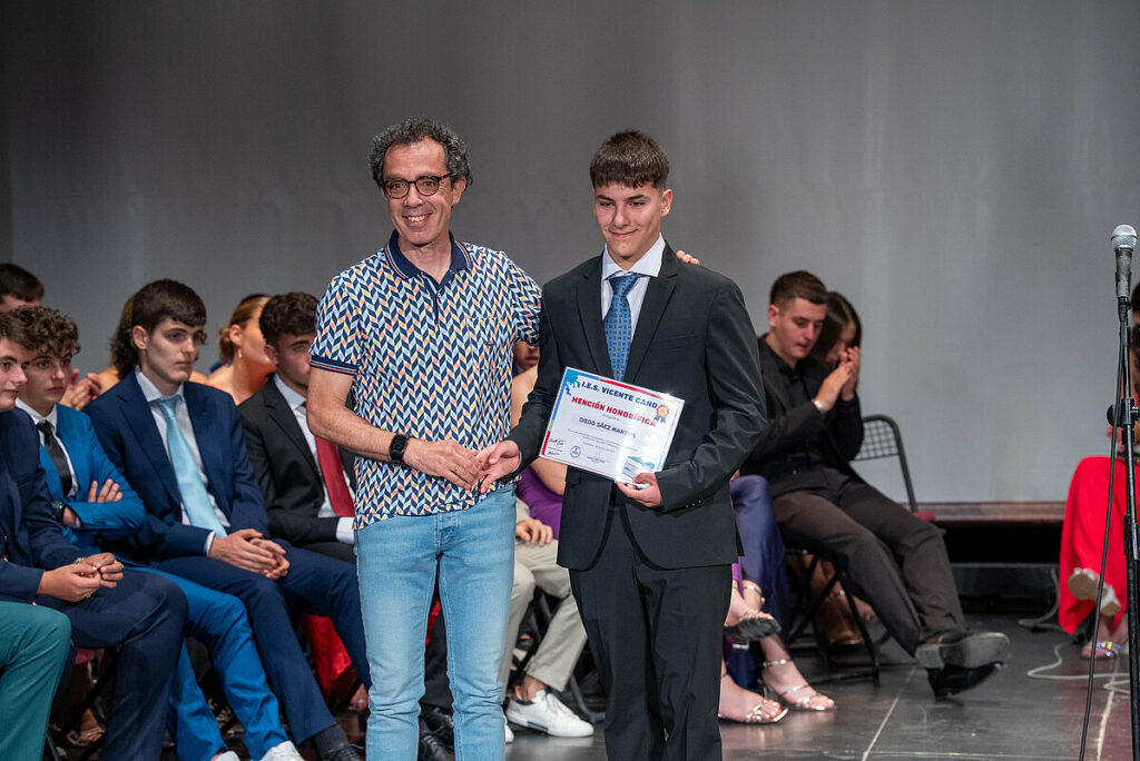 iesvicentecano argamasilla de alba 15