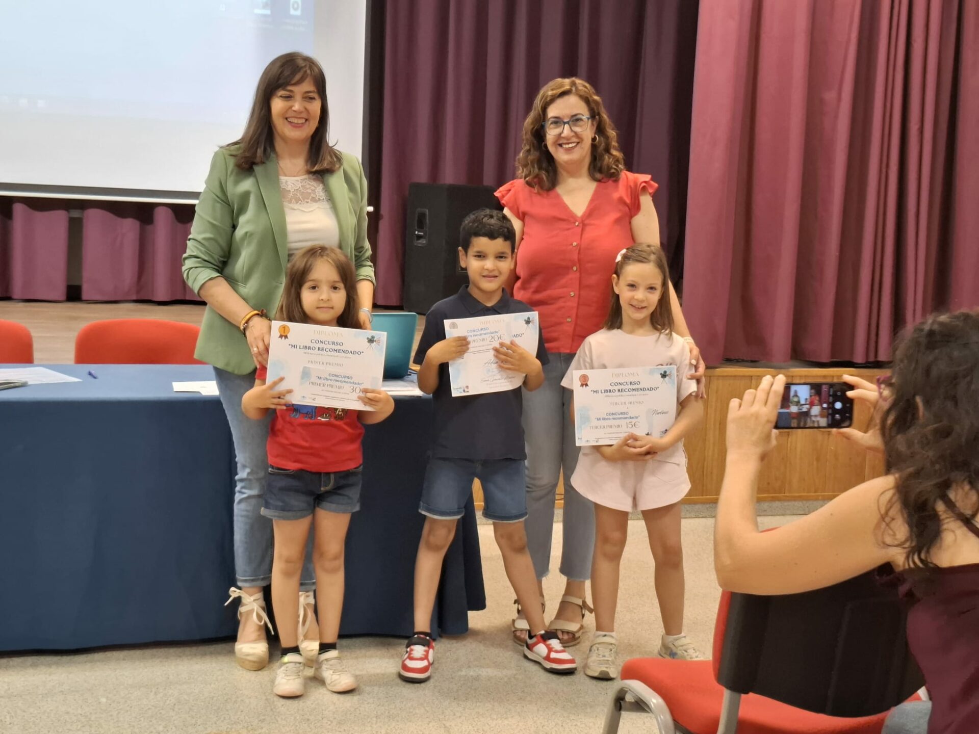 La imaginación y la creatividad de los escolares de Argamasilla brillan en los certámenes literarios, de marcapáginas y de fotografía del Mes de las Letras