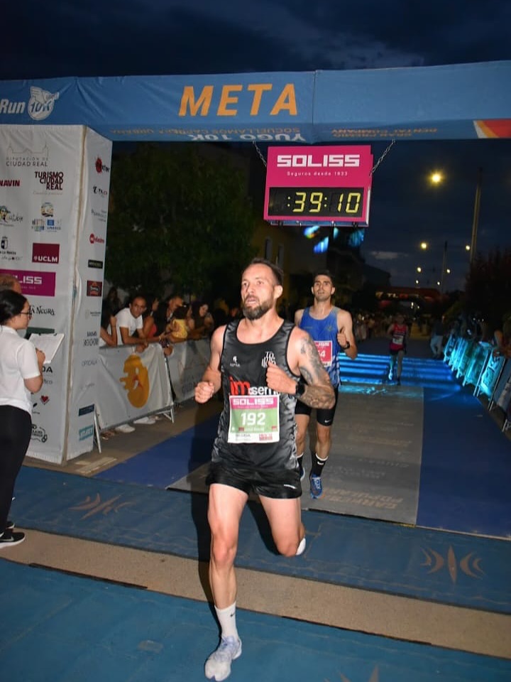 El JM Serna Seguros deja su huella en la 10k de Socuéllamos