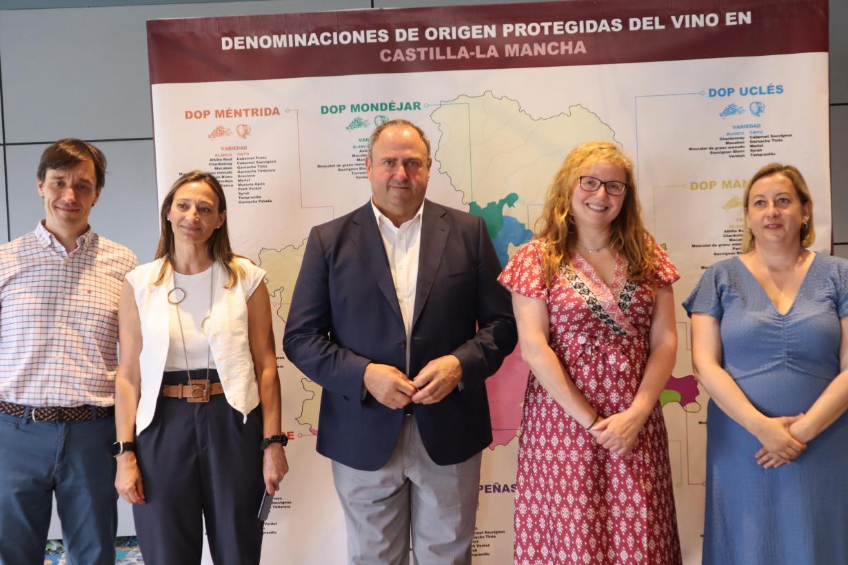 El Gobierno de Castilla-La Mancha realiza una jornada de promoción de vinos de la región en Valencia y organizará dos más en Sevilla y Madrid