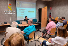 La Guardia Civil realiza unas jornadas en la Fundación Once