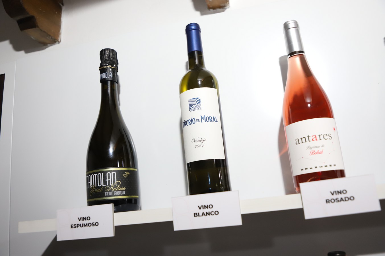 La Feria Nacional del Campo elige los mejores vinos de Castilla-La Mancha entre ellos el ‘Mantolán Brut-Nature’ de Vínícola de Tomelloso