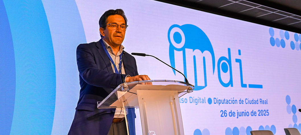 Valverde traslada a representantes de ayuntamientos y organismos la firme apuesta de la Diputación por la capacitación digital en la provincia