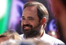 No son las siglas, es la dignidad de España