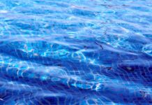 Rescatan de una piscina a un niño de 4 años con síntomas de ahogamiento