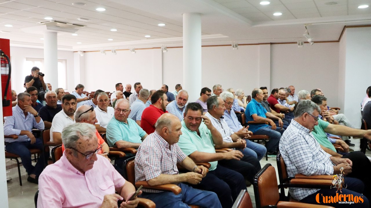 Los agricultores de Tomelloso y su comarca viven con preocupación la alarmante plaga de conejos