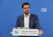 Serrano afirma que el PP presentará mociones en los ayuntamientos y diputaciones para que todo el PSOE se posicione contra la corrupción del Gobierno