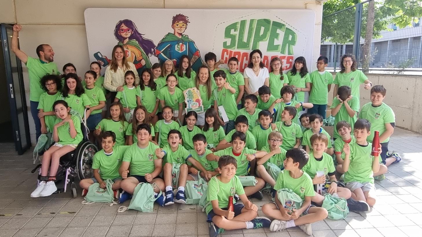 CLM reconoce al alumnado de los tres centros educativos ganadores del concurso Supercirculares 2025