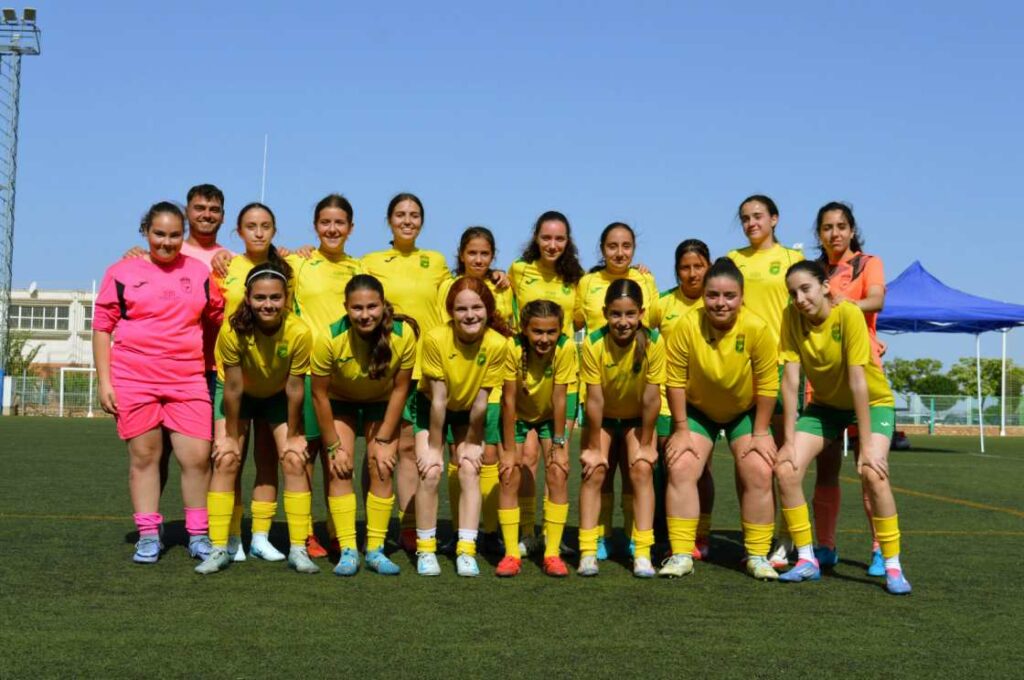 tomelloso se lleva tornedo atletico valdepenas 2