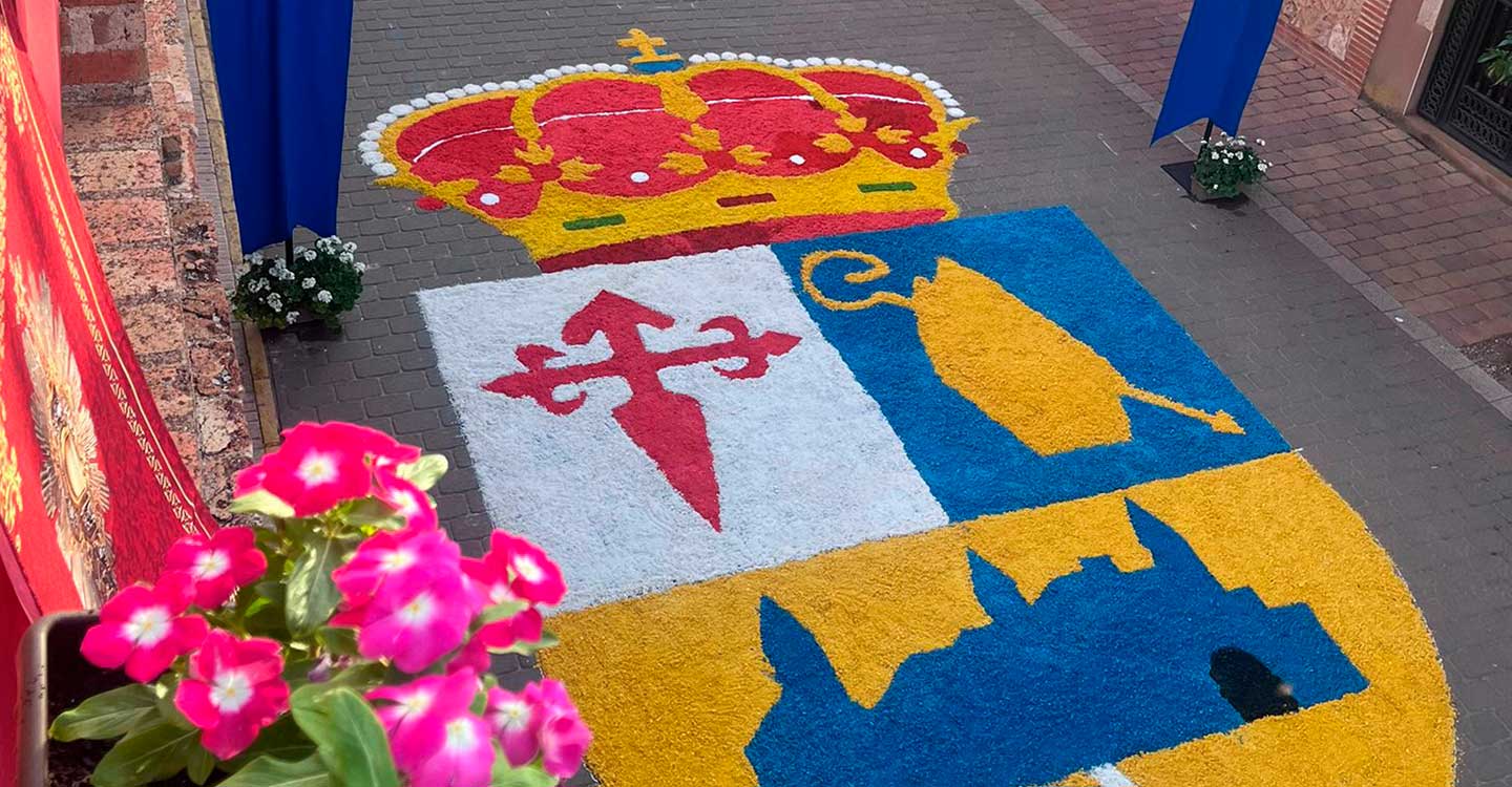 Villanueva de la Fuente celebra un Corpus Christi tradicional, familiar y seña de identidad