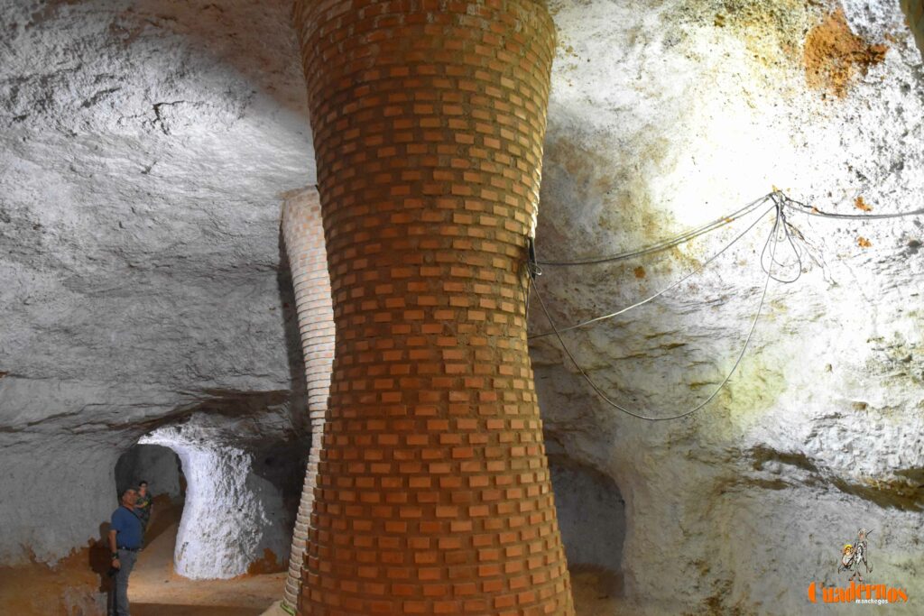 02proyecto de estabilizacion del sistema de cuevas antropicas urbanas en tomelloso reconocido con el prestigioso premio profesion 12