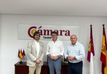El alcalde de Villanueva de la Fuente mantiene una reunión estratégica para el futuro de la localidad con la Cámara de Comercio de Ciudad Real