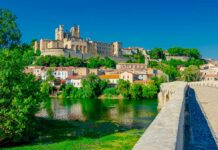 Más de 215.000 alojamientos de corta duración han solicitado su número de registro para poder alquilar legalmente a partir de este martes