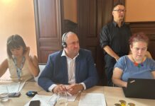 El Gobierno de Castilla-La Mancha defiende el papel del vino en la dieta mediterránea, pide un etiquetado sencillo y un mayor impulso a la promoción