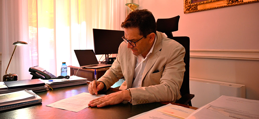 Valverde firma la inclusión de la Diputación de Ciudad Real en el Comité Institucional de la Candidatura de Toledo a Capital Europea de la Cultura 2031