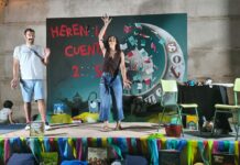 El parque municipal de Herencia se llenó de cuentos y artesanía en el XXI Maratón de cuentos y Rastrillo de las Artes