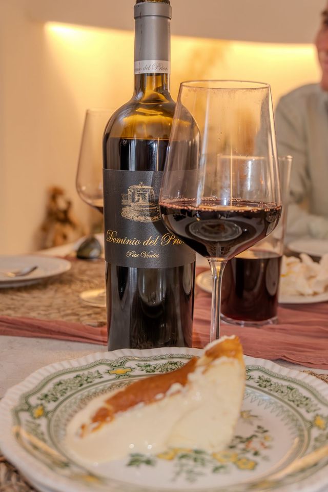 esencia by morales 19