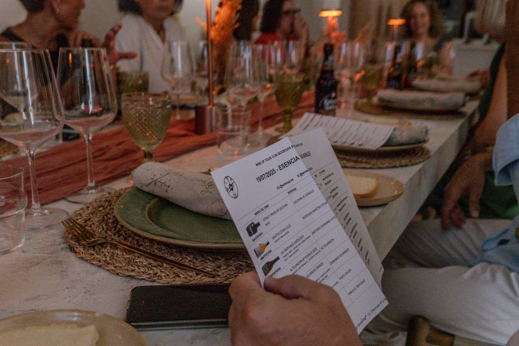 esencia by morales 2