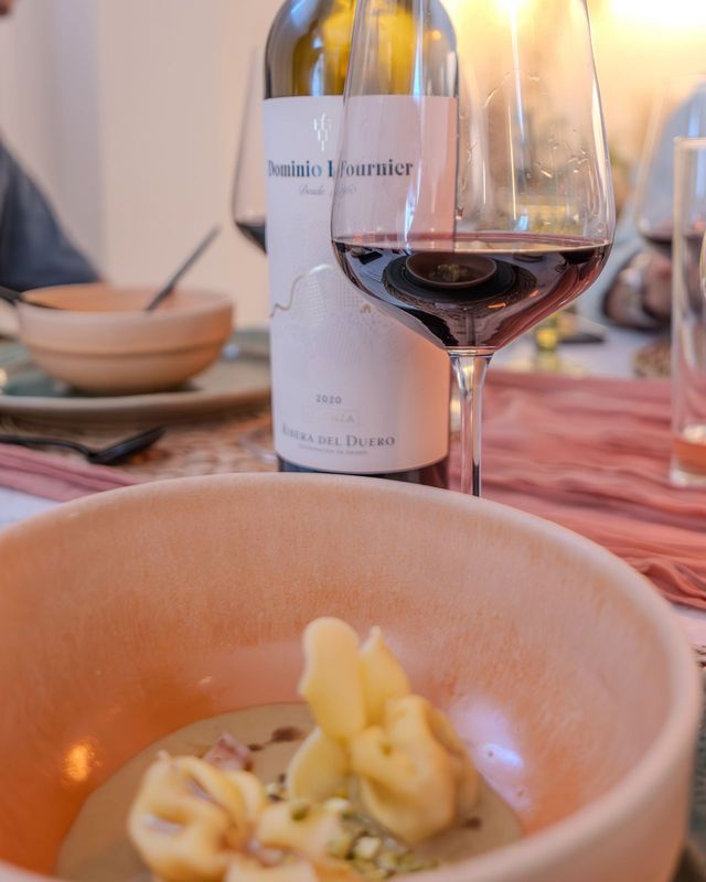 esencia by morales 23