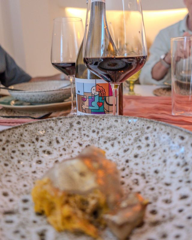 esencia by morales 24