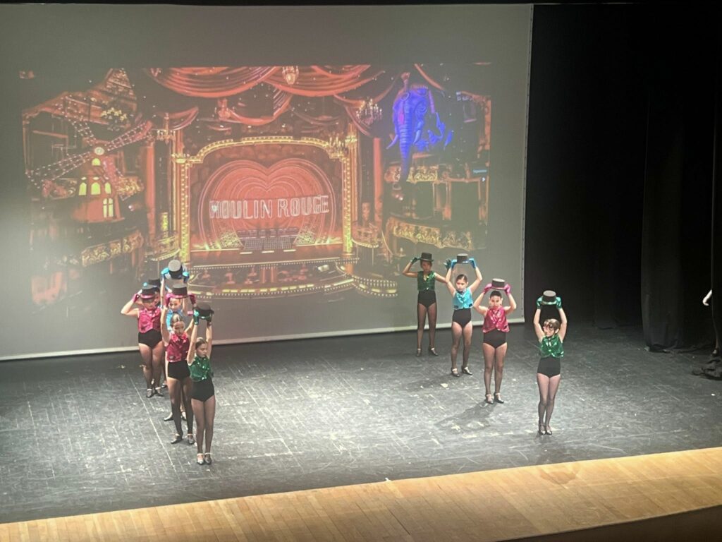 espectaculares coreografias danza tomelloso 15