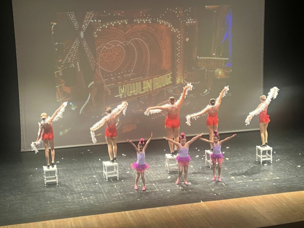 espectaculares coreografias danza tomelloso 7