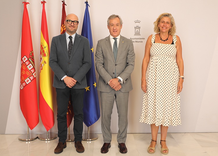Eurocaja Rural visita el Ayuntamiento de Murcia para reforzar su compromiso, vocación de servicio y colaboración institucional
