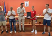 Pedro Muñoz rinde un merecido y emotivo homenaje a Elena Alfaro