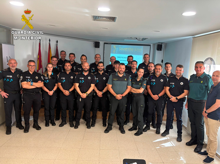 La Guardia Civil intensifica las inspecciones de pirotecnia durante la temporada estival