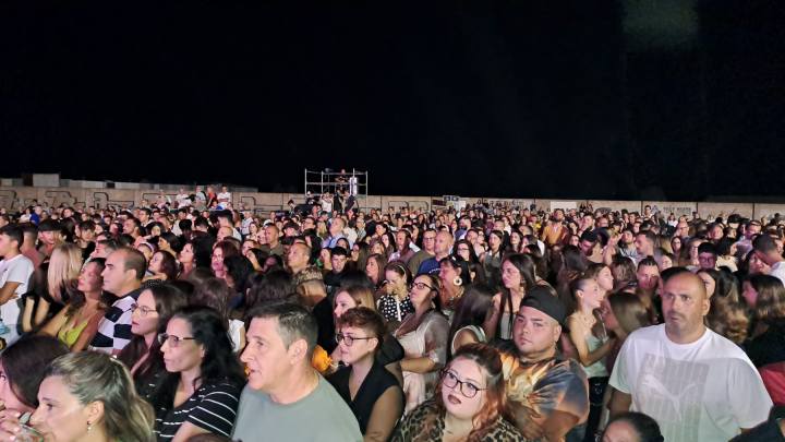 llenoconciertodemarco 2