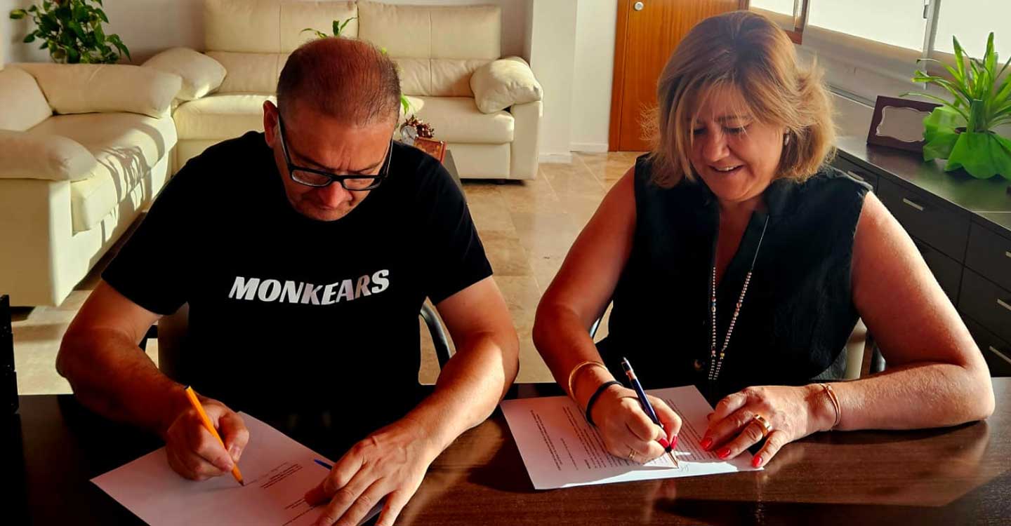 Firmado el acuerdo de colaboración entre el Ayuntamiento y el Club Deportivo Torralba de Cva. para la celebración de la Media Maratón Torralba