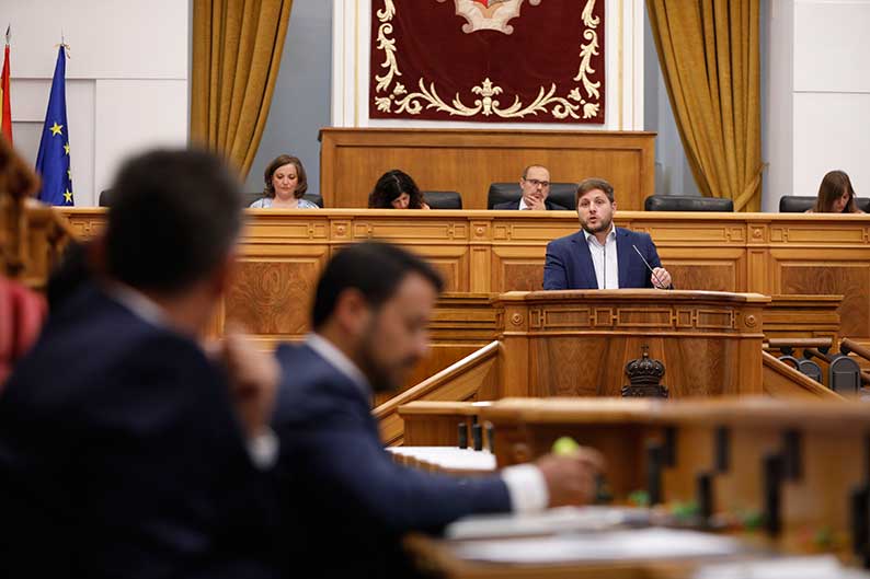 Las Cortes de CLM reclaman una “negociación multilateral” para diseñar un modelo de financiación autonómica “solidario e igual para todas las regiones”