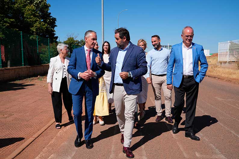 Núñez advierte que mientras Page “da la espalda” a ciudades como Puertollano está permitiendo que Sánchez negocie una financiación singular para Cataluña