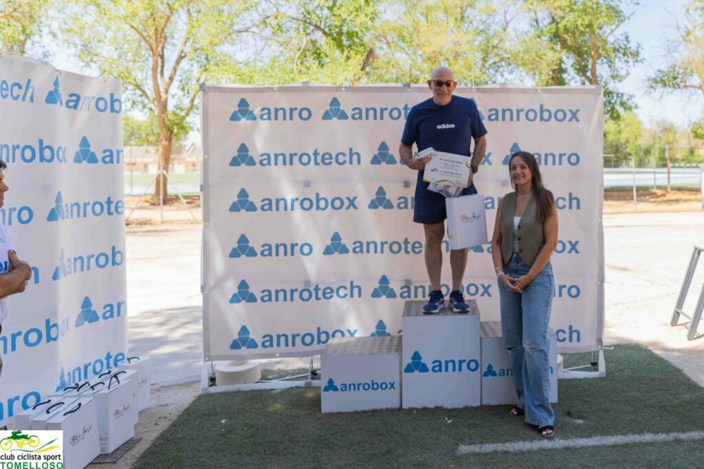 oscar gonzalez campo ganador decima edicion contrarreloj cc sport tomelloso 2025 12