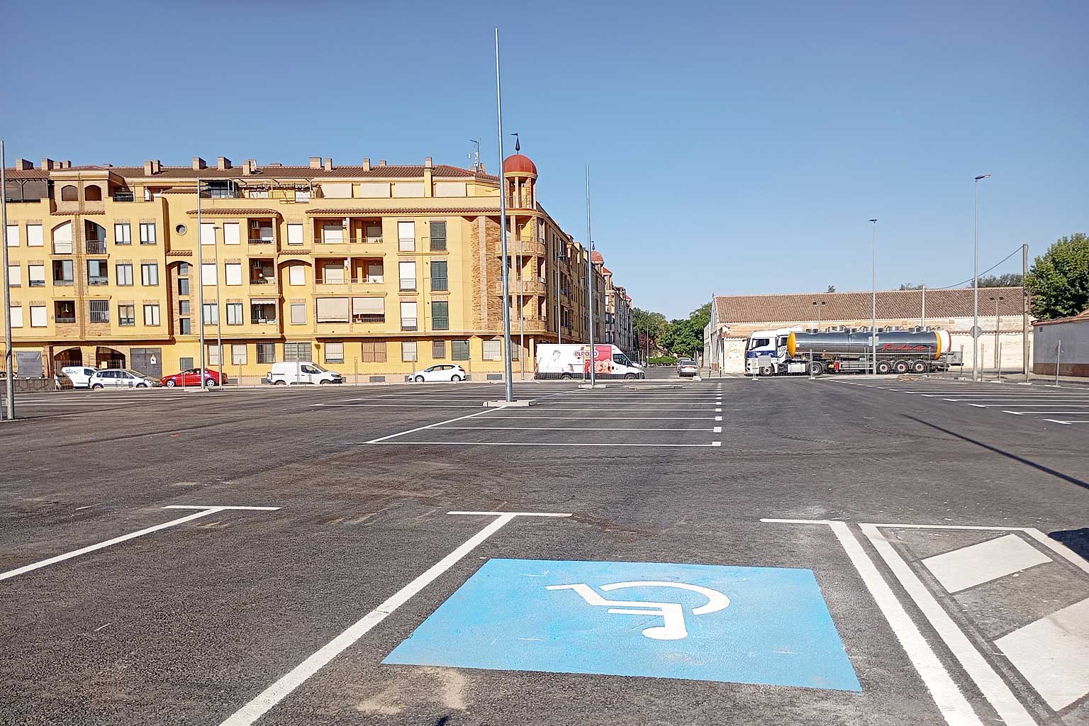 Abre sus puertas el parking del Centro de Salud Tomelloso I