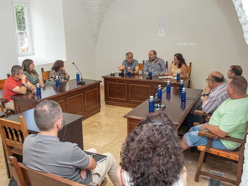 La Plataforma para la conversión de la N-430 en la autovía A-43 renueva su dirección y refuerza su hoja de ruta en defensa del objetivo de alcanzar la conversión de la nacional en autovía.