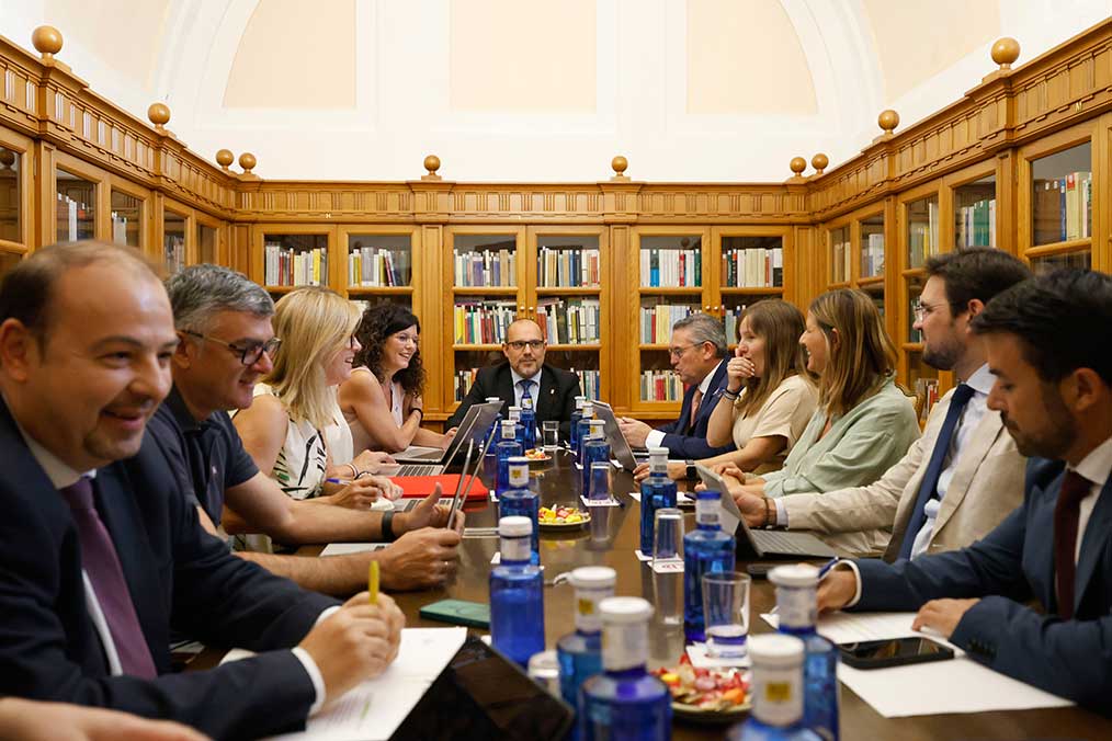 El próximo Pleno de las Cortes de CLM debate sobre financiación autonómica, carreteras e incendios