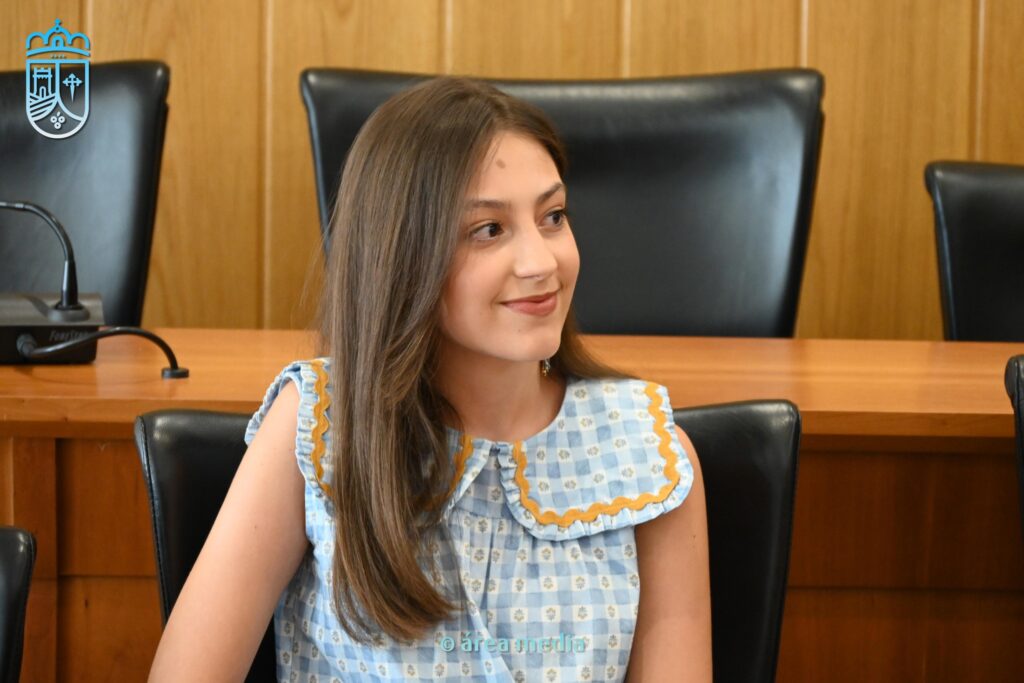 presentacion reina damas socuellamos feria 2025 10