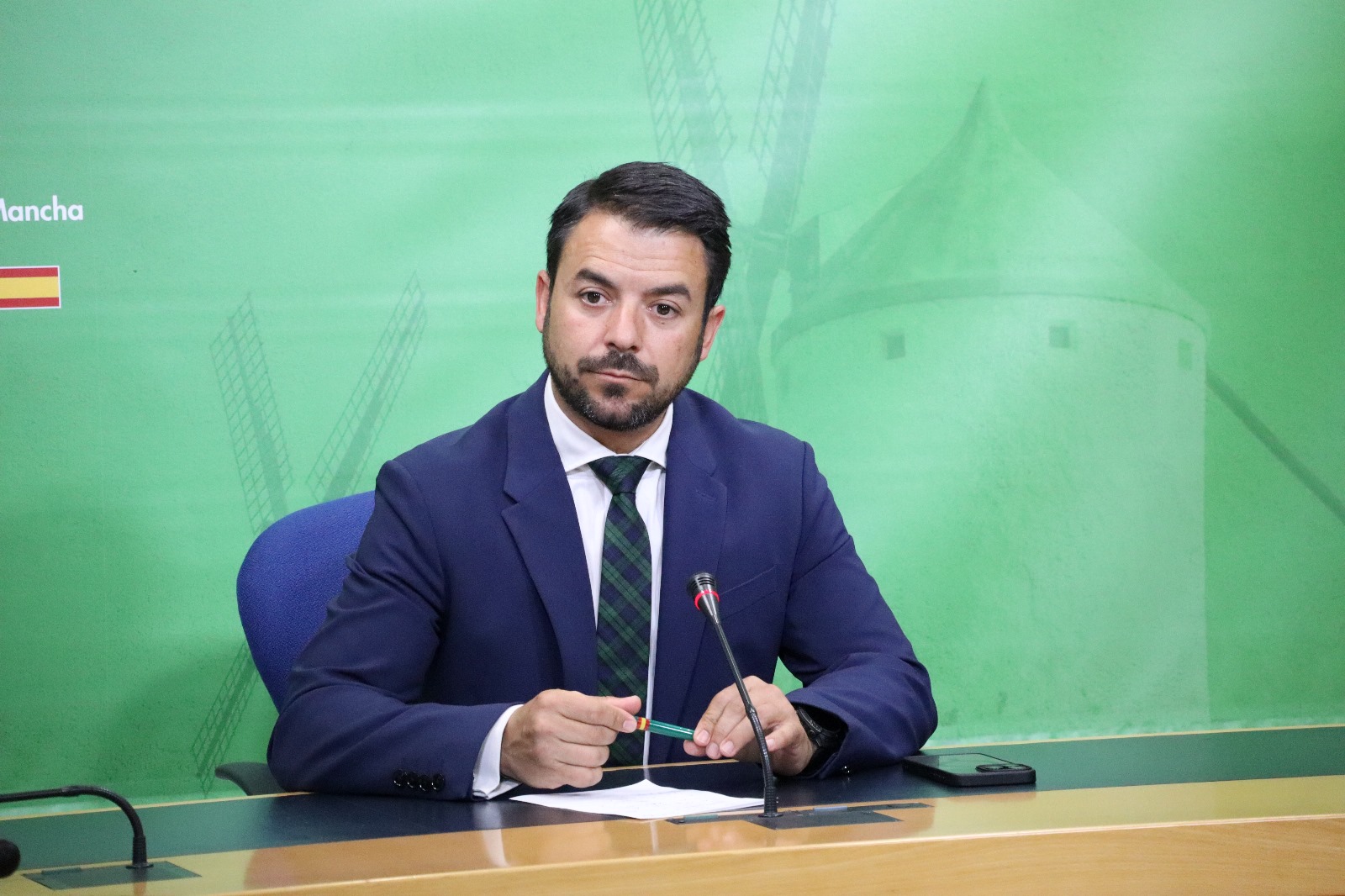 Iván Sánchez pregunta al consejero de Sanidad por qué no hay médicos en Castilla-La Mancha